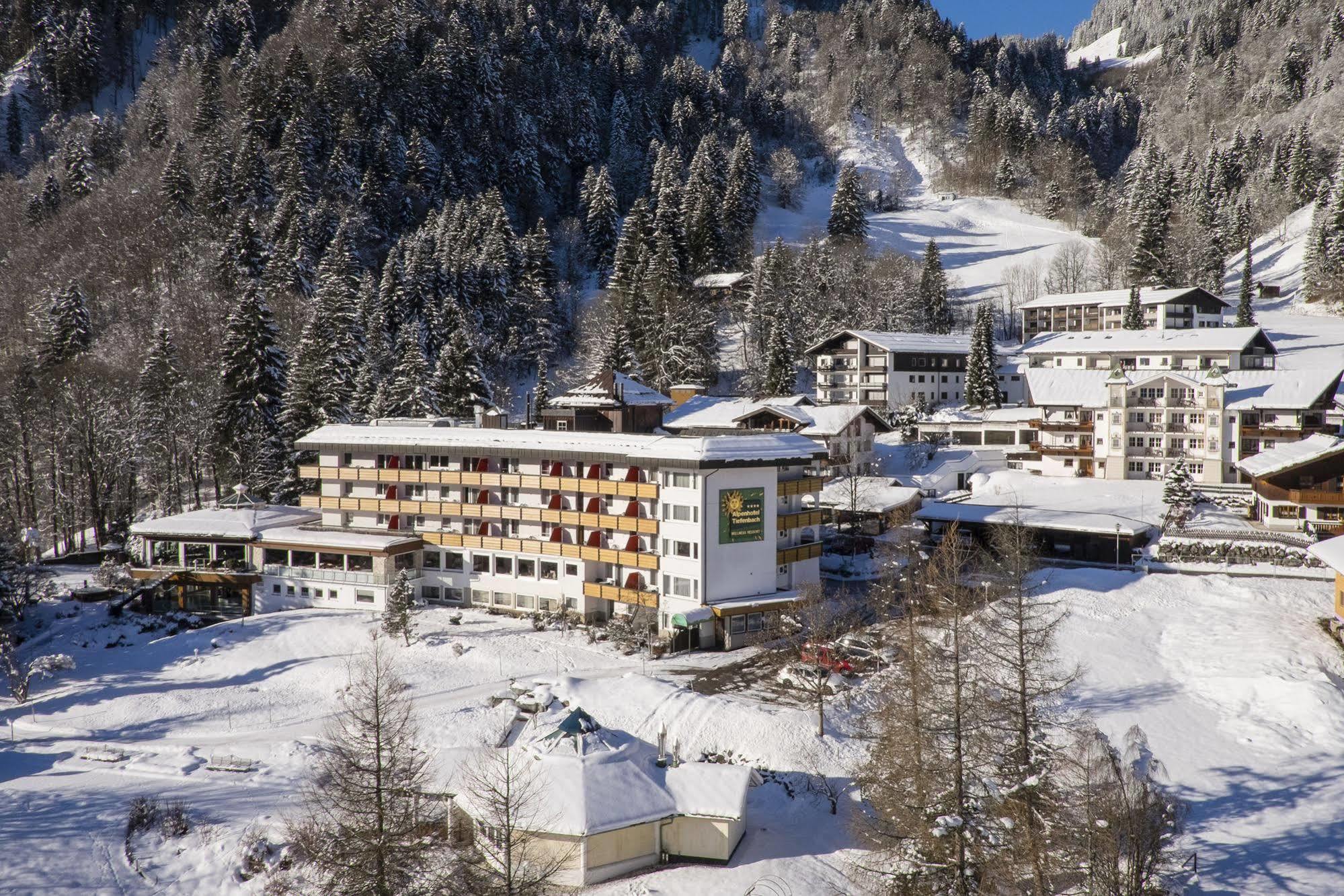 Alpenhotel Oberstdorf - Ein Rovell Hotel Bagian luar foto